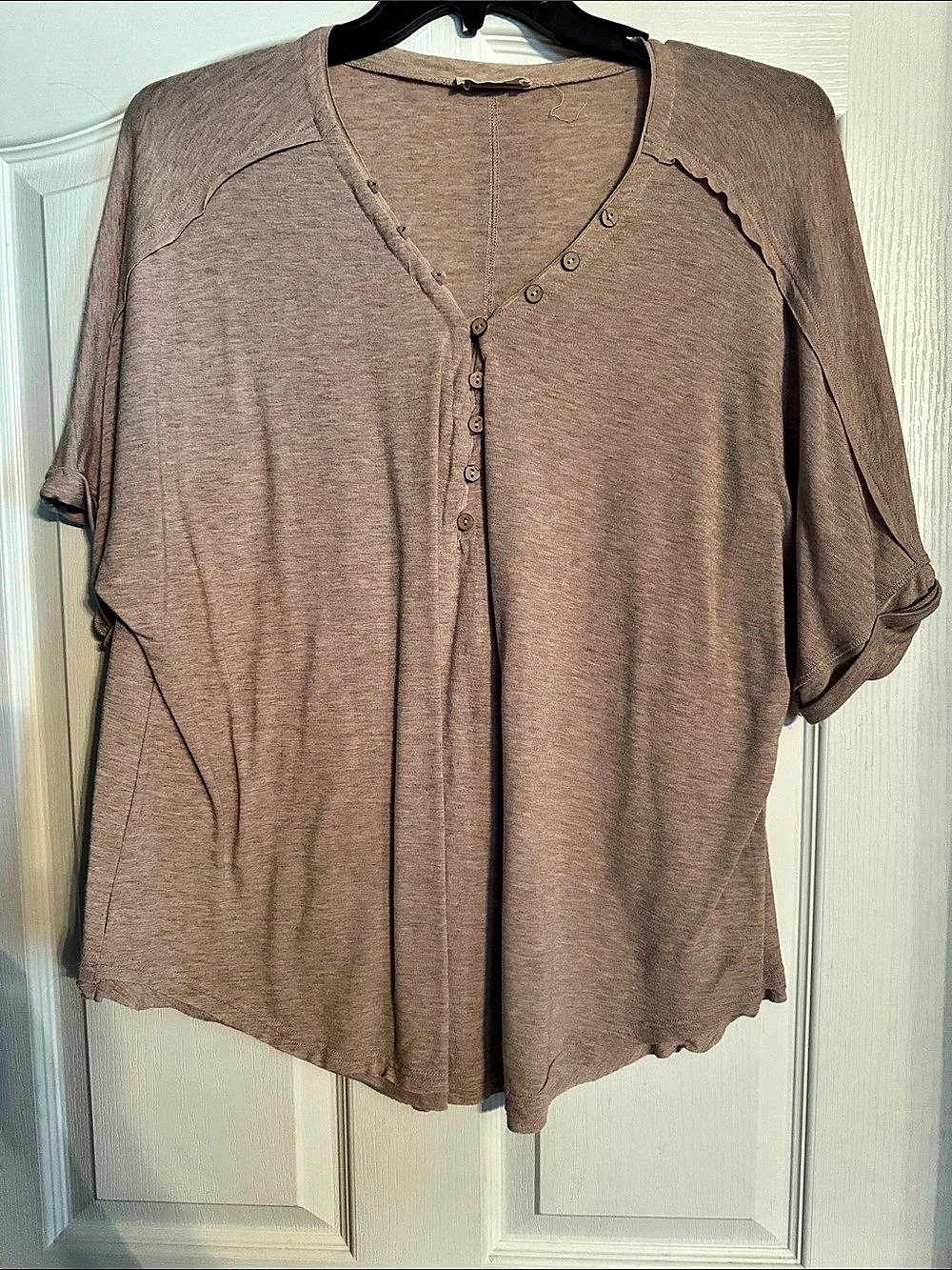 New In Short Sleeve Button Front Top in Tan Size 1X